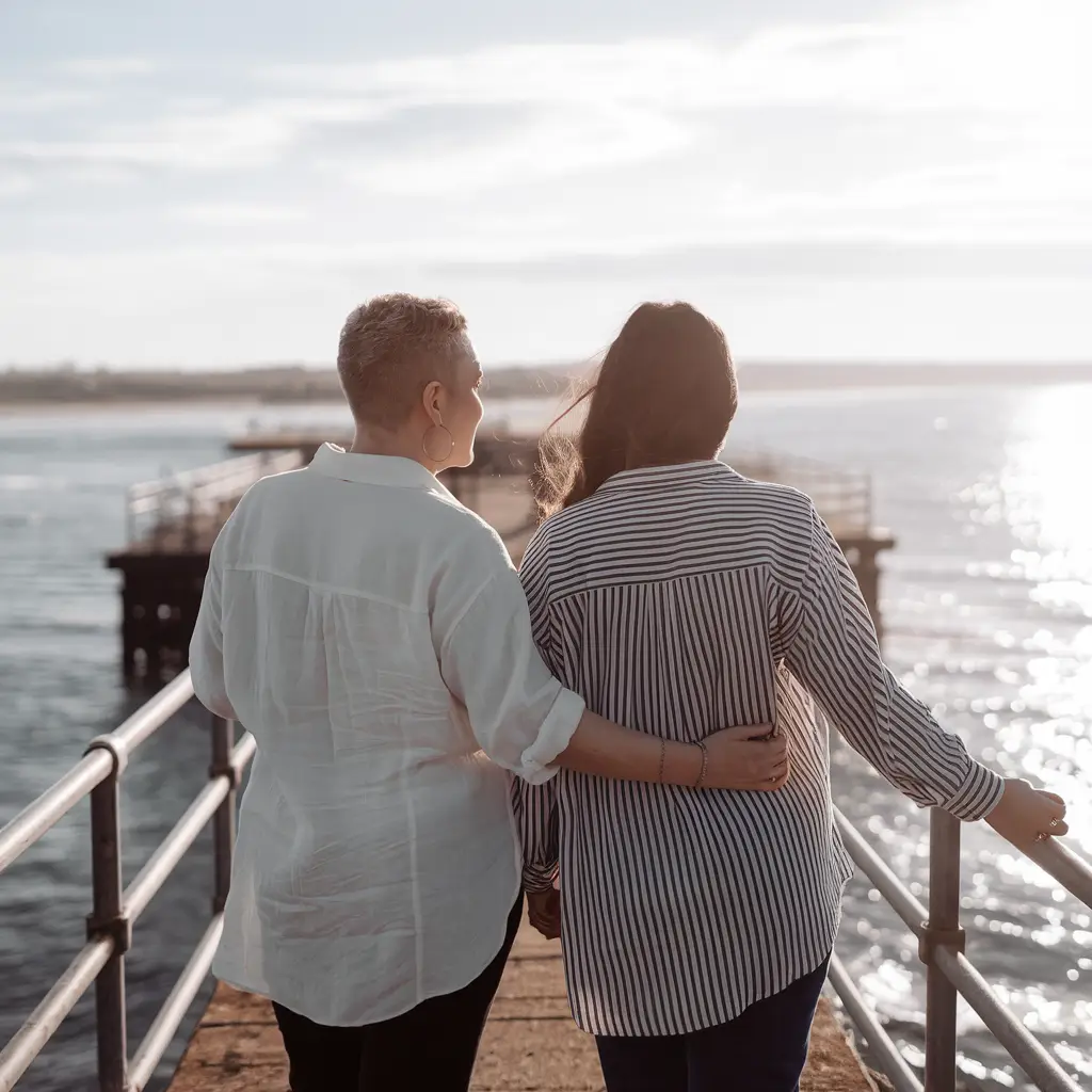 Meet Lesbian singles in Miramar, Florida online for flirty chats and fun hookups!